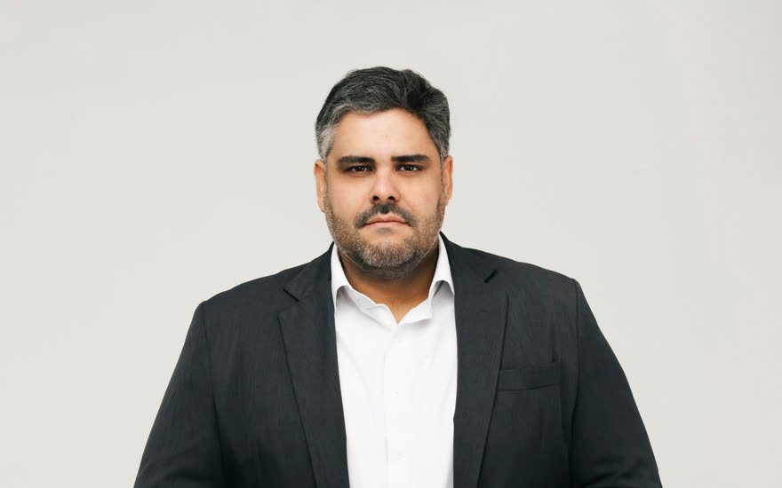 Dr. Lucas Bonfim, advogado criminalista especialista em Tribunal do Júri